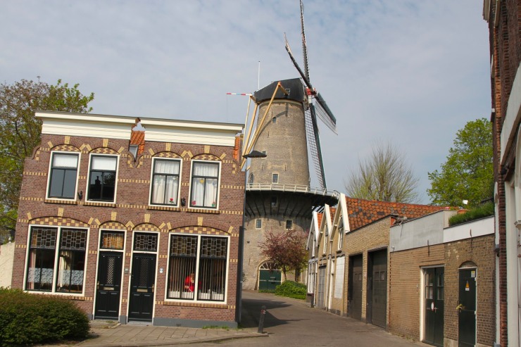 Molen de Roode Leeuw windmill, Gouda, Netherlands