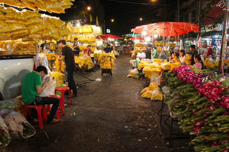 Pak Khlong Talat, Night Flower Market, Bangkok, Thailand