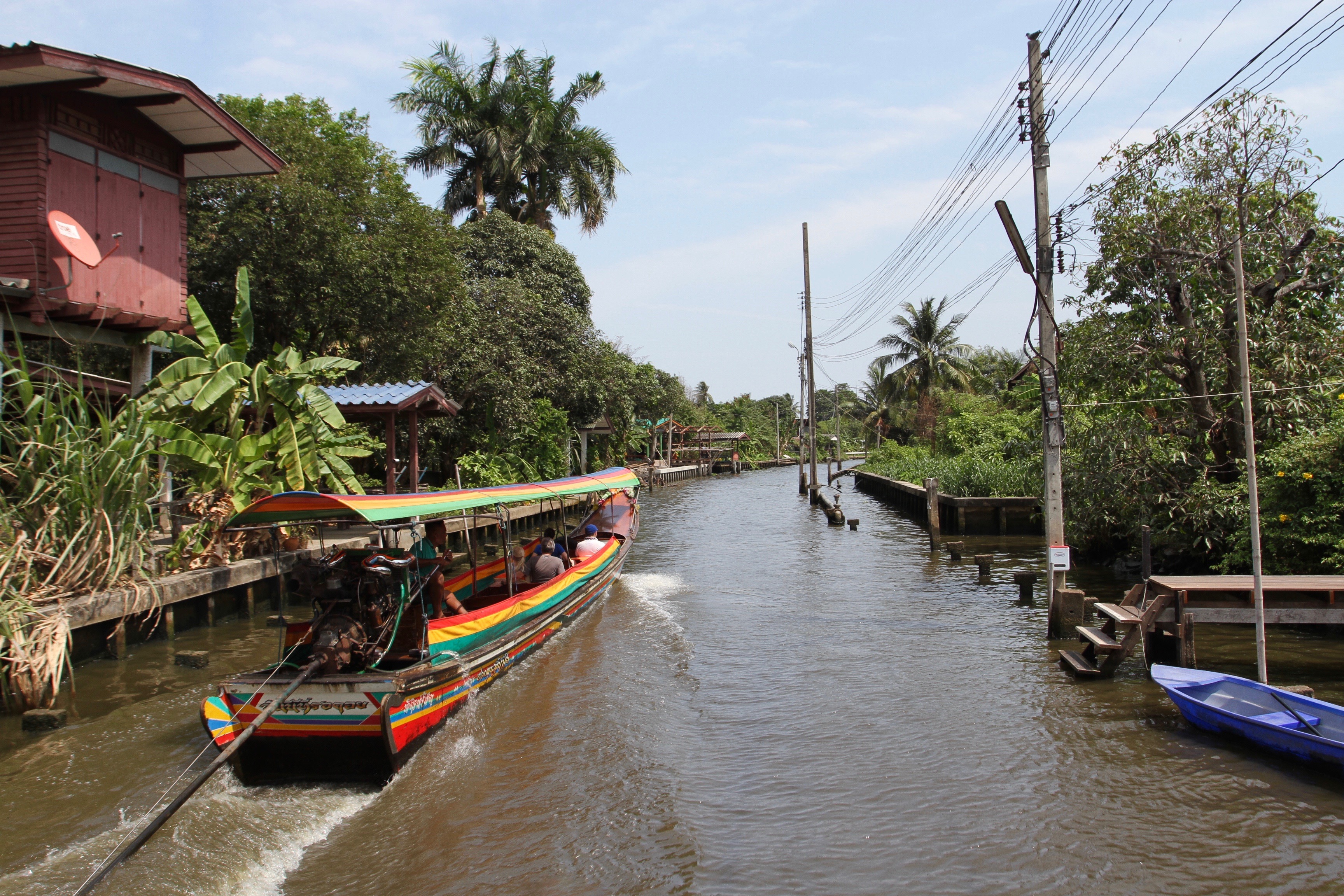 Каналы бангкока. Районы Тхонбури Бангкок. Река Чаопрайя в Бангкоке. Бангкок клонги. Река Чао Прайя и клонги Бангкока.