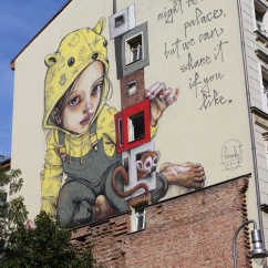 My home might be no palace, Street Art, Berlin, Germany