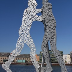 Molecule Men, River Spree, Berlin